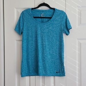 Nike Dri-Fit Scoop Neck Tee L